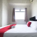 Reddoorz Apartment @ Pegangsaan Kelapa Gading 3