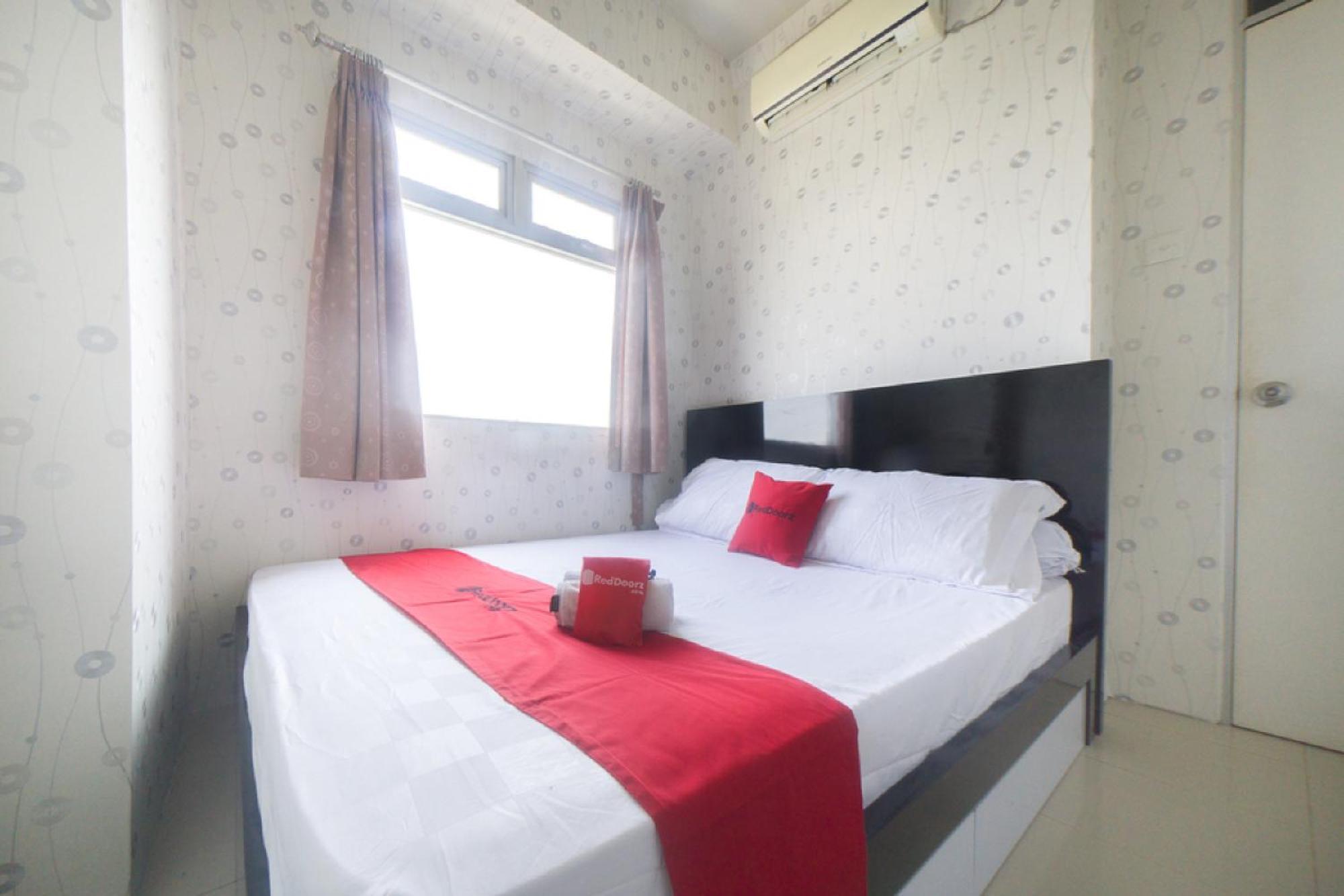 Reddoorz @ Pegangsaan Kelapa Gading 3 *